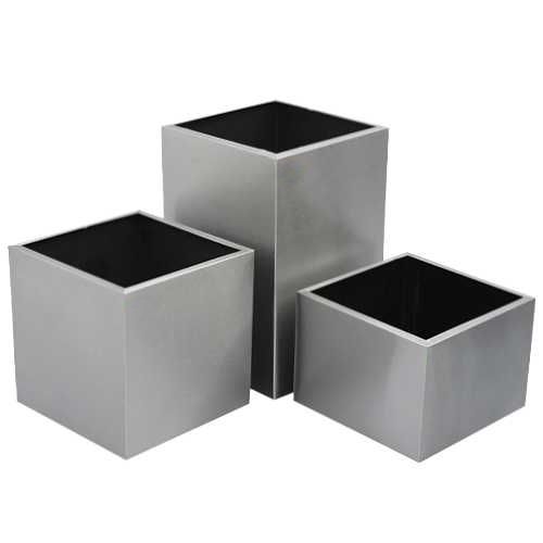 Juego de tres cubos o dados de acero inox