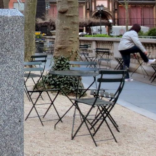 mesita plegable muy simpática Su diseño es hipersencillo, con tres mesita plegable muy simpática Su diseño es hipersencillo, con tres