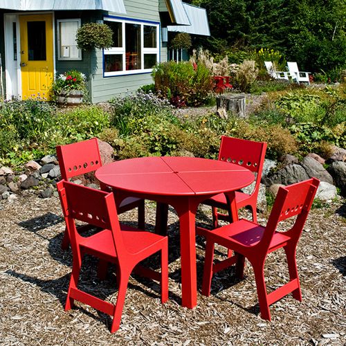 Comedor de jardin Alfresco de plastico en color rojo