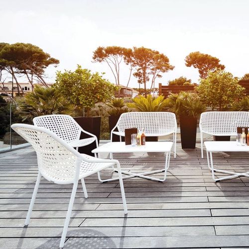 Sala lounge de aluminio y tejido modelo Croisette en un roofgarden o terraza