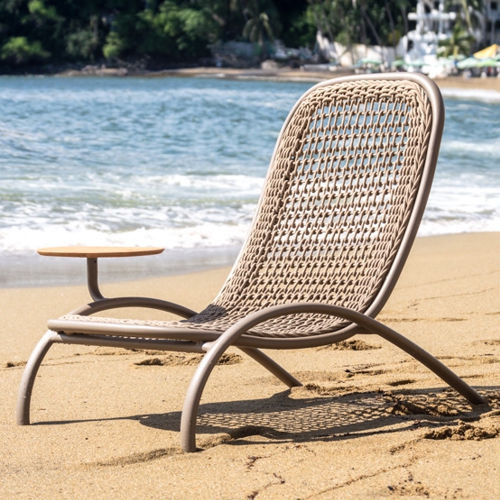 Sillon de playa Holbox del diseñador Jorge Diego Etienne para Zavotti